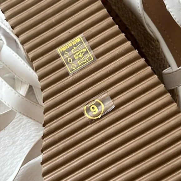 Truffle collection Elegant White Women's Sandals size 6 - Picture 5 of 6